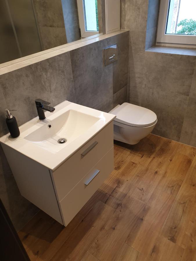 Jdk Apartamenty Legionow 50M2 5-Osobowy Kalisz  Exterior photo